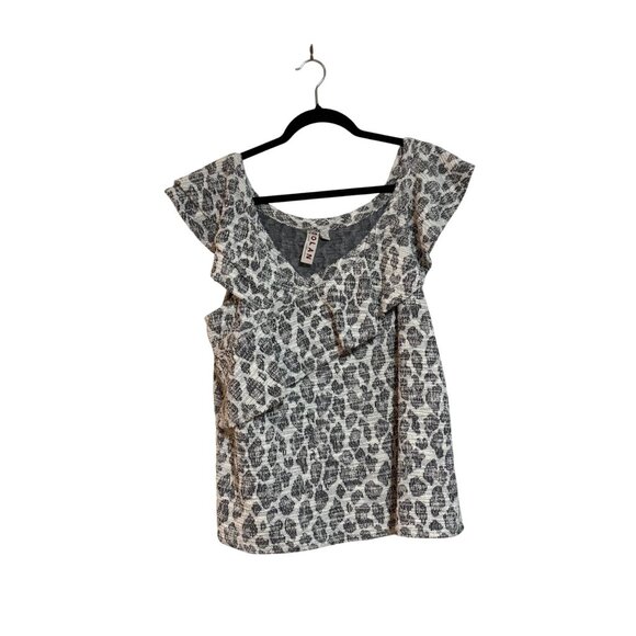 Dolan Women's Blouse Grey L Animal Print Boho Chic Ruffle core Timeless Travel - Picture 3 of 14